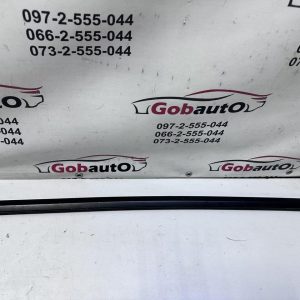 Б/У Молдинг ущільнювач скла дверки задньої  правої TESLA MODEL Y 1495721-00-D