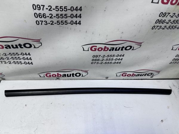 Б/У Молдинг ущільнювач скла дверки задньої  правої TESLA MODEL Y 1495721-00-D