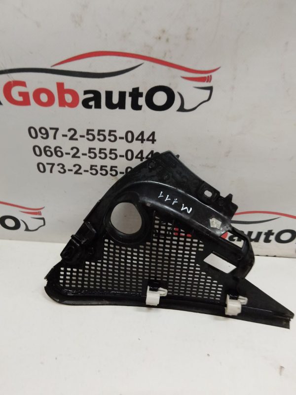 Б/У Пластик під лобове скло права RENAULT SCENIC III XMO М111 RENAULT GRAND SCENIC III 668620010R