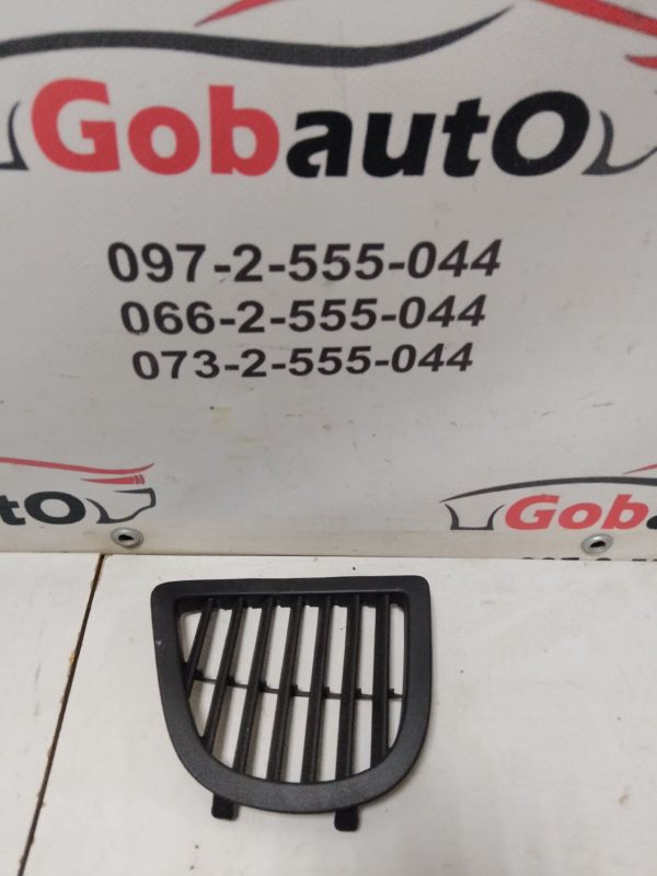 Б/У Решітка в обшивку багажника права NISSAN JUKE M175 849521KB0A