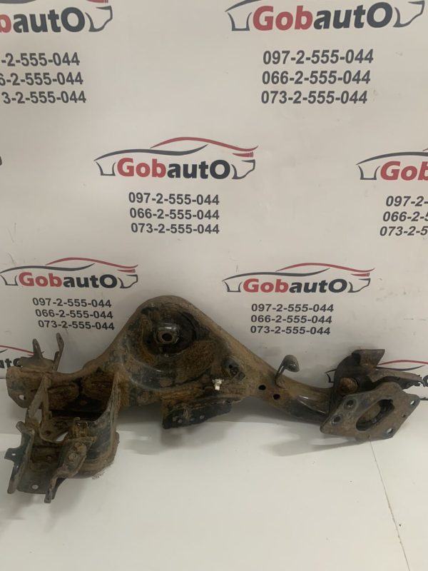 Б/У Важіль задній поздовжній правий NISSAN QASHQAI J10  55501JD00A