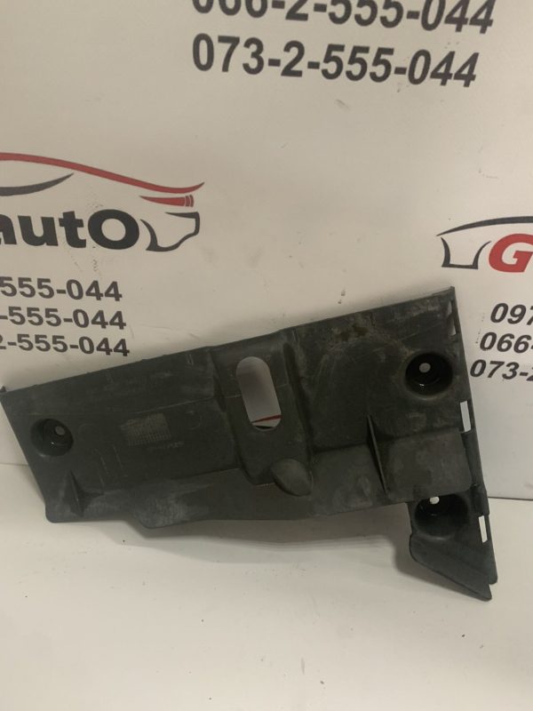 Б/У Защита днища права NISSAN QASHQAI J10  74819BR01A