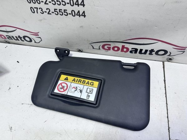 Б/У Козирик сонцезахисний лівий NISSAN JUKE рестайл 96401BV80A