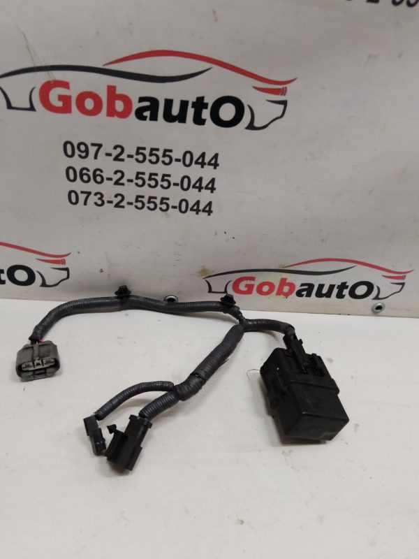 Б/У Блок реле основного радиатора NISSAN JUKE M103 272061KC0A
