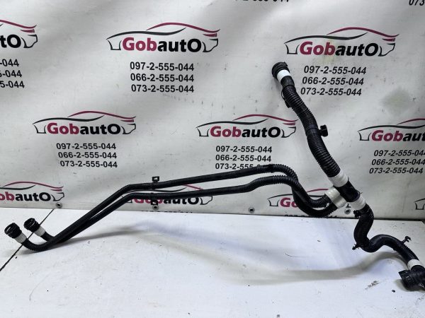 Б/У Патрубок системи охолодження TESLA MODEL 3  1077579-00-F