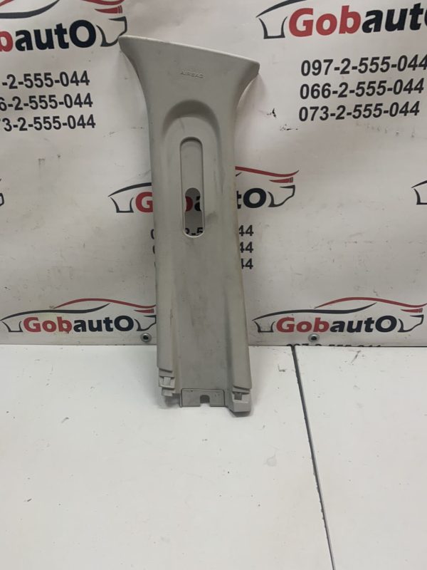 Б/У Накладка центральна ліва стойка  RENAULT GRAND SCENIC III M105 769140009R