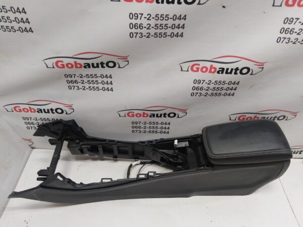 Б/У Підлокотник центральний тонель MERCEDES A180 A1766800900