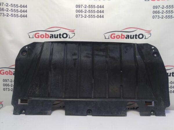 Б/У Захист двигуна RENAULT CLIO III 8200520829