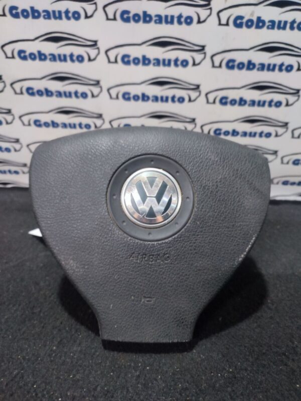 Б/У Подушка безпеки водія в кермо airbag безпеки VOLKSWAGEN PASSAT B6 Passat B7 61921050b