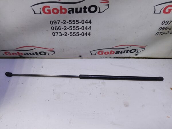 Б/У Амортизатор капоту  VOLKSWAGEN PASSAT B6 3C0823359A