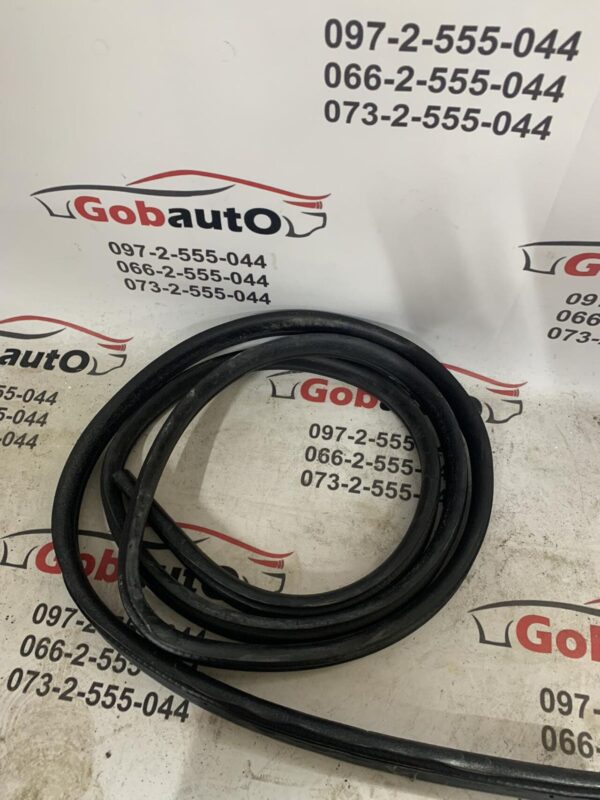 Б/У Ущільнювач передньї лівої дверки  NISSAN QASHQAI J10 76921JD000