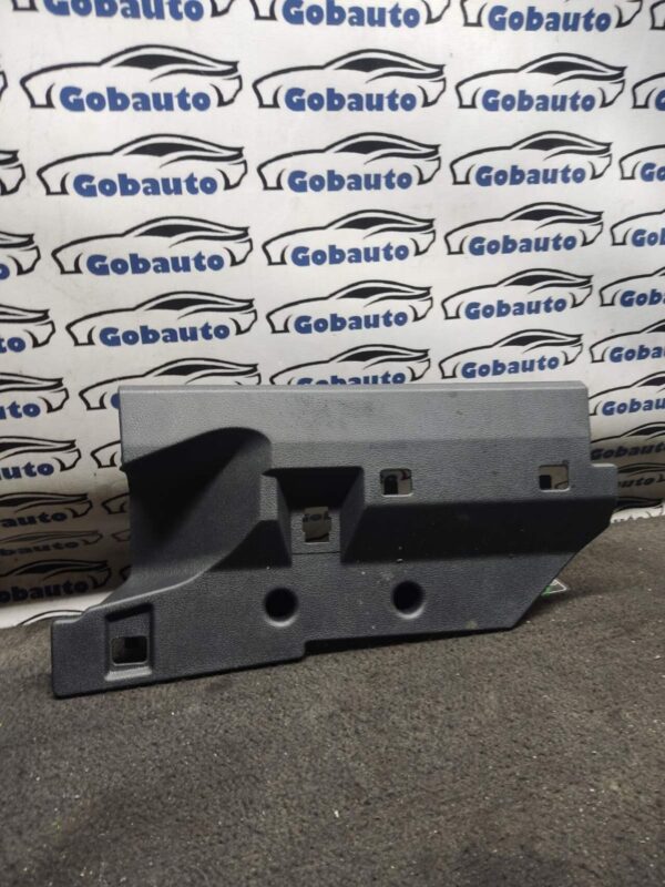 Б/У Накладка на торпедо панелі NISSAN LEAF 68104-3NF0B