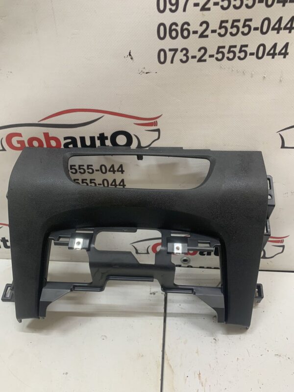 Б/У Накладка консолі RENAULT GRAND SCENIC III М105 681043714R