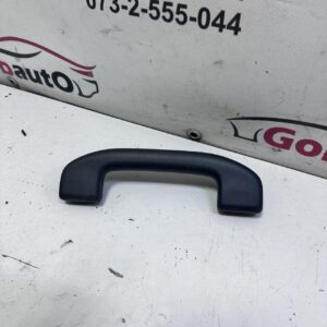 Б/У Ручка в потолок чорна NISSAN JUKE 739401KL0B