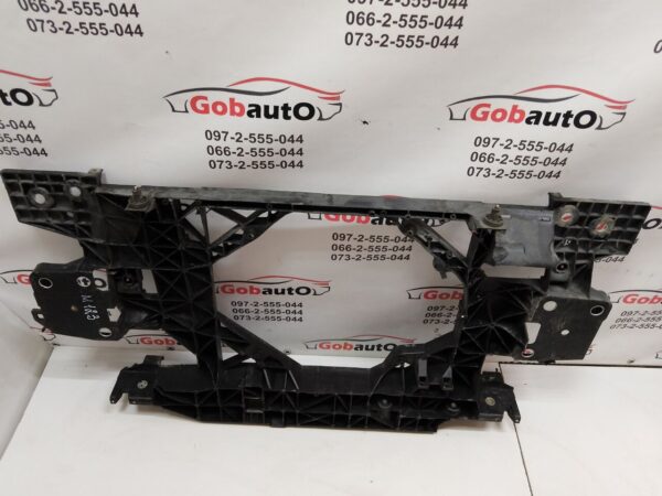 Б/У Панель передня (телевізор) RENAULT SCENIC III М123 752100007R
