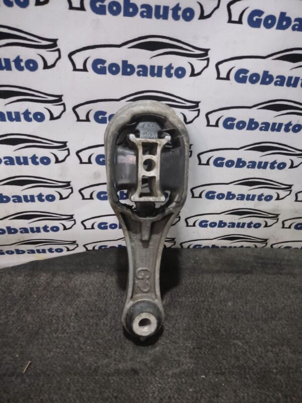 Б/У Подушка опора двигуна задня  RENAULT MEGANE III 8200112380