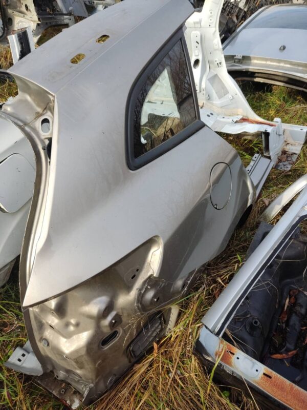 Б/У Четверть зад права RENAULT MEGANE III 8149282700