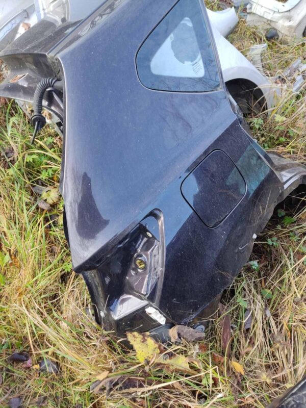 Б/У Четверть права NISSAN QASHQAI 10116842901