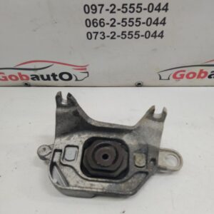 Б/У Кронштейн подушки двигуна лівий NISSAN QASHQAI J11 М99 112221641R