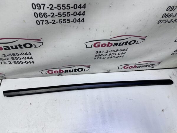Б/У Молдинг ущільнювач скла дверки задньої лівої TESLA MODEL Y 1495720-00-D