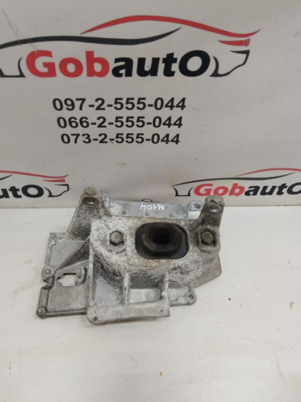 Б/У Подушка двигуна 1.5 dci NISSAN JUKE 112541KA0A