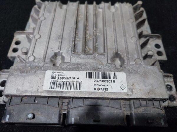 Б/У Блок управління двигуном мозги RENAULT MEGANE III 237100307r