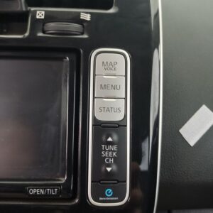 Б/У Кнопки управління магнітолою права NISSAN LEAF 28395-3NA0A