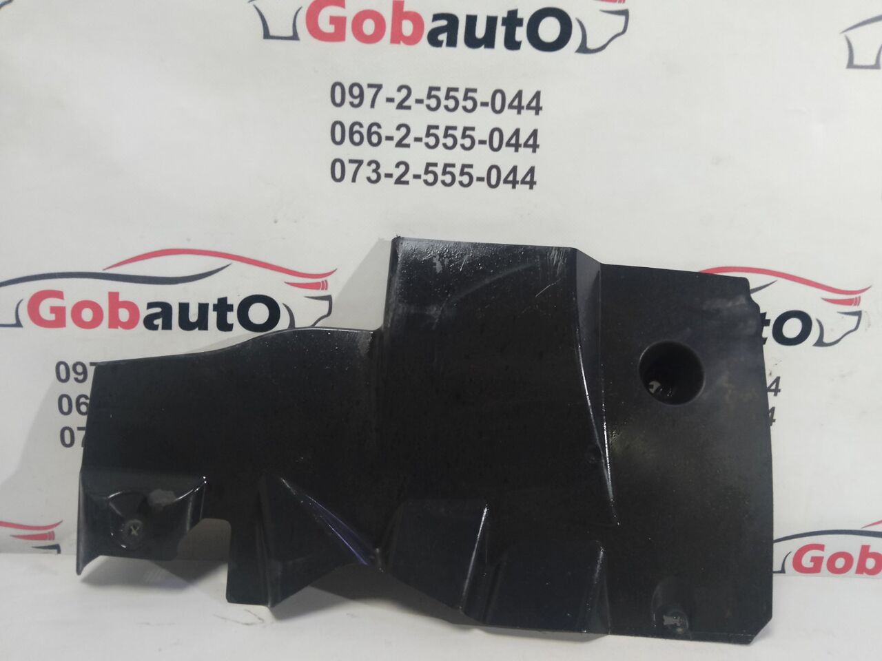 Б/У Захист паливного баку дефлектор нижний зад правий PEUGEOT 3008 9804466580