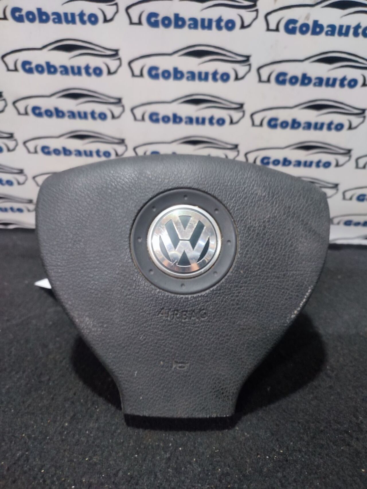 Б/У Подушка безпеки водія в кермо airbag безпеки VOLKSWAGEN PASSAT B6 Passat B7 61921050b
