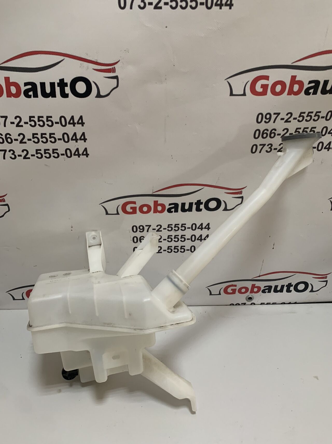 Б/У Бачок омивача NISSAN LEAF 28910-3NF0A