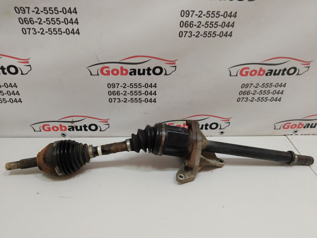 Б/У Піввісь права 1