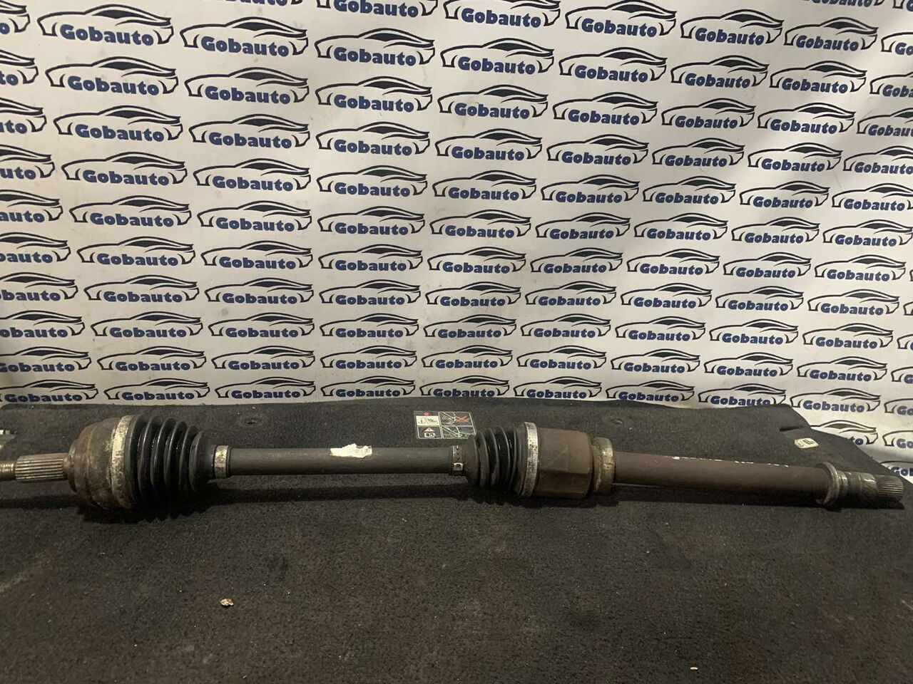 Б/У Піввісь перед права 1.6 dci RENAULT SCENIC III 391001702R