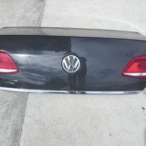 Б/У Кришка багажника ляда VOLKSWAGEN PASSAT B7 Passat B7 4680