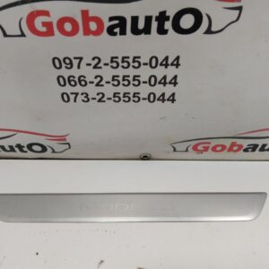 Б/У Накладка декоративна порога передня ліва/ права зовнішня TESLA MODEL 3 1504763-00-A