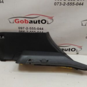 Б/У Накладка стійки задня права MERCEDES A180 A1766902025