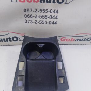 Б/У Накладка підлокотника гола NISSAN LEAF 68962-3NF0A