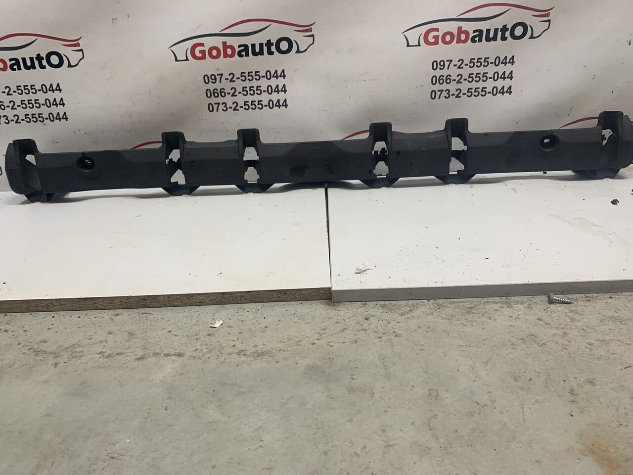 Б/У Накладка петель крісел іншого ряду сидінь RENAULT GRAND SCENIC III М105 749160002R