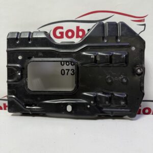 Б/У Кришка акумулятора MERCEDES C 220 W204 A2046280218