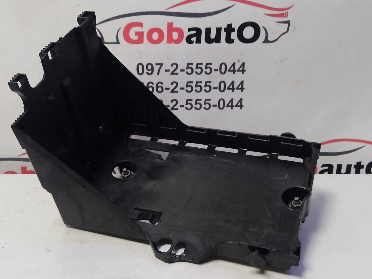 Б/У Корпус підставка АКБ нижня частина PEUGEOT 3008 9689002180