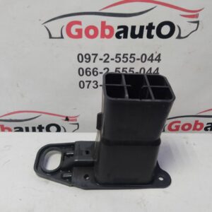 Б/У Кронштейн кріплення переднього  бампера правий PEUGEOT 3008 9682791280