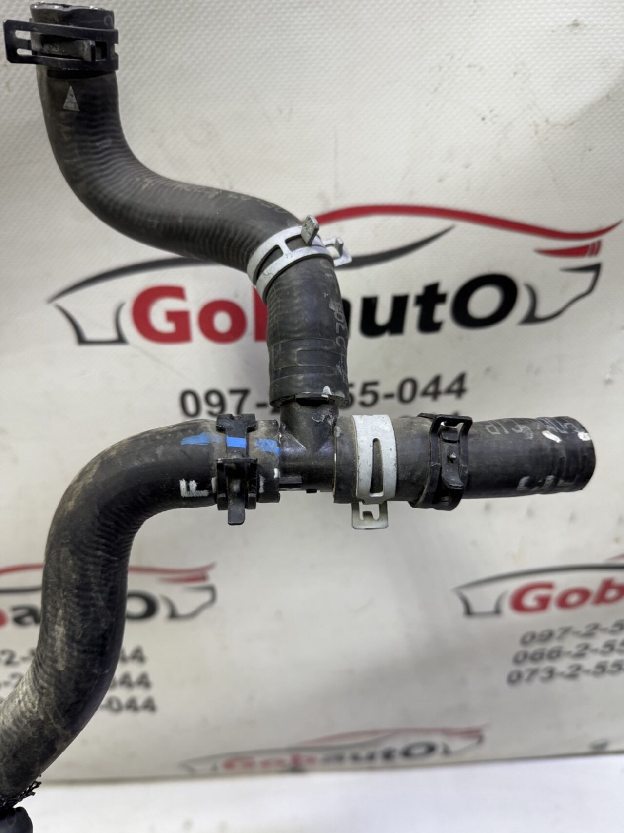 Б/У Патрубок системи охолодження верхній NISSAN LEAF 21501-3NF0A