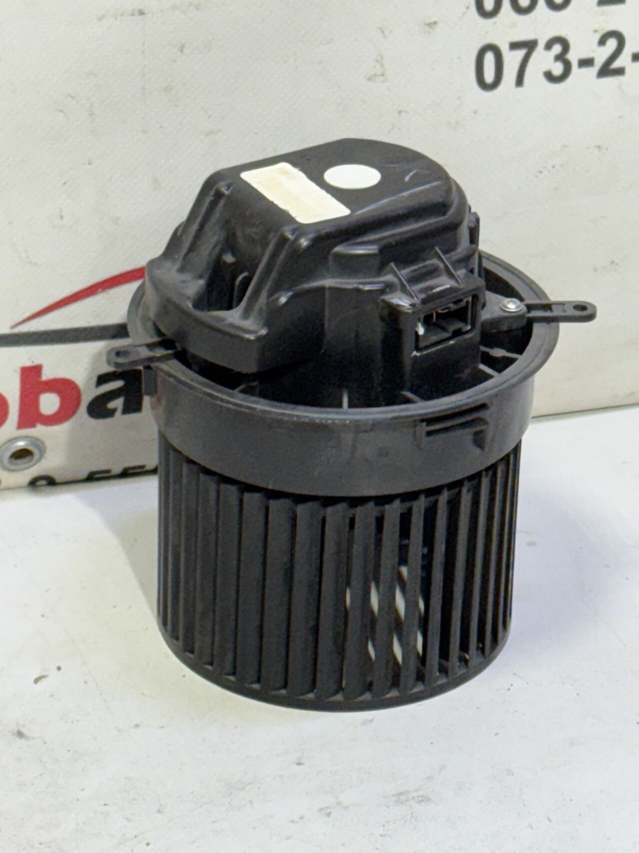 Б/У Моторчик вентилятор пічки NISSAN LEAF 272263NF0A