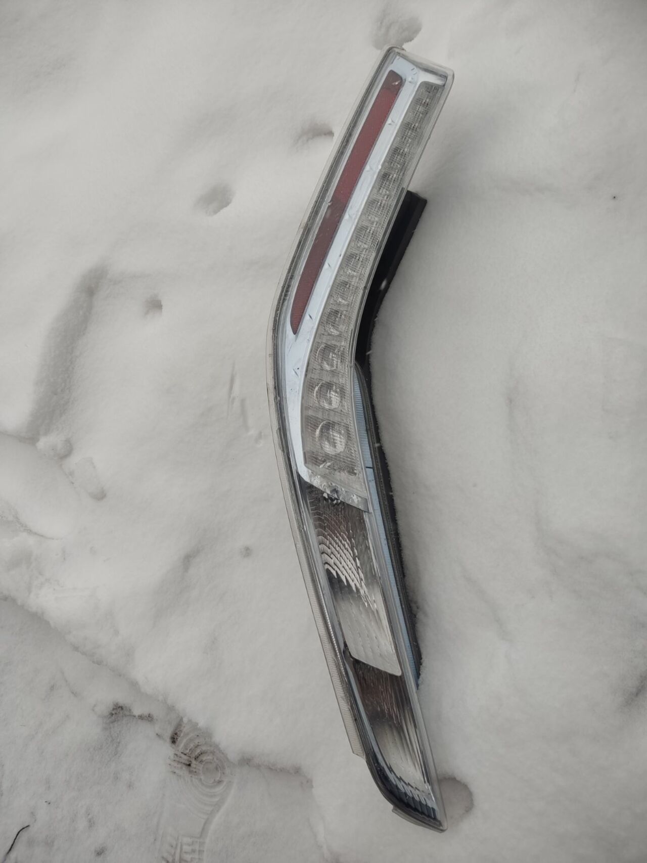 Б/У Ліхтар зад лівий NISSAN LEAF 265553NL0B