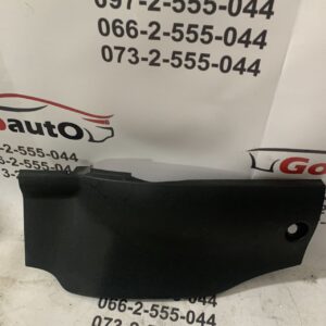 Б/У Накладка консолі бокова нижня права  NISSAN LEAF 68920-3NF1A
