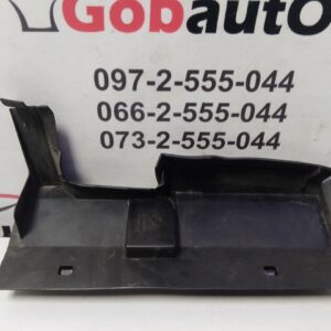 Б/У Дефлектор радіатора правий /повітропровід  MERCEDES BENZ CLA 200D SP A2465050230