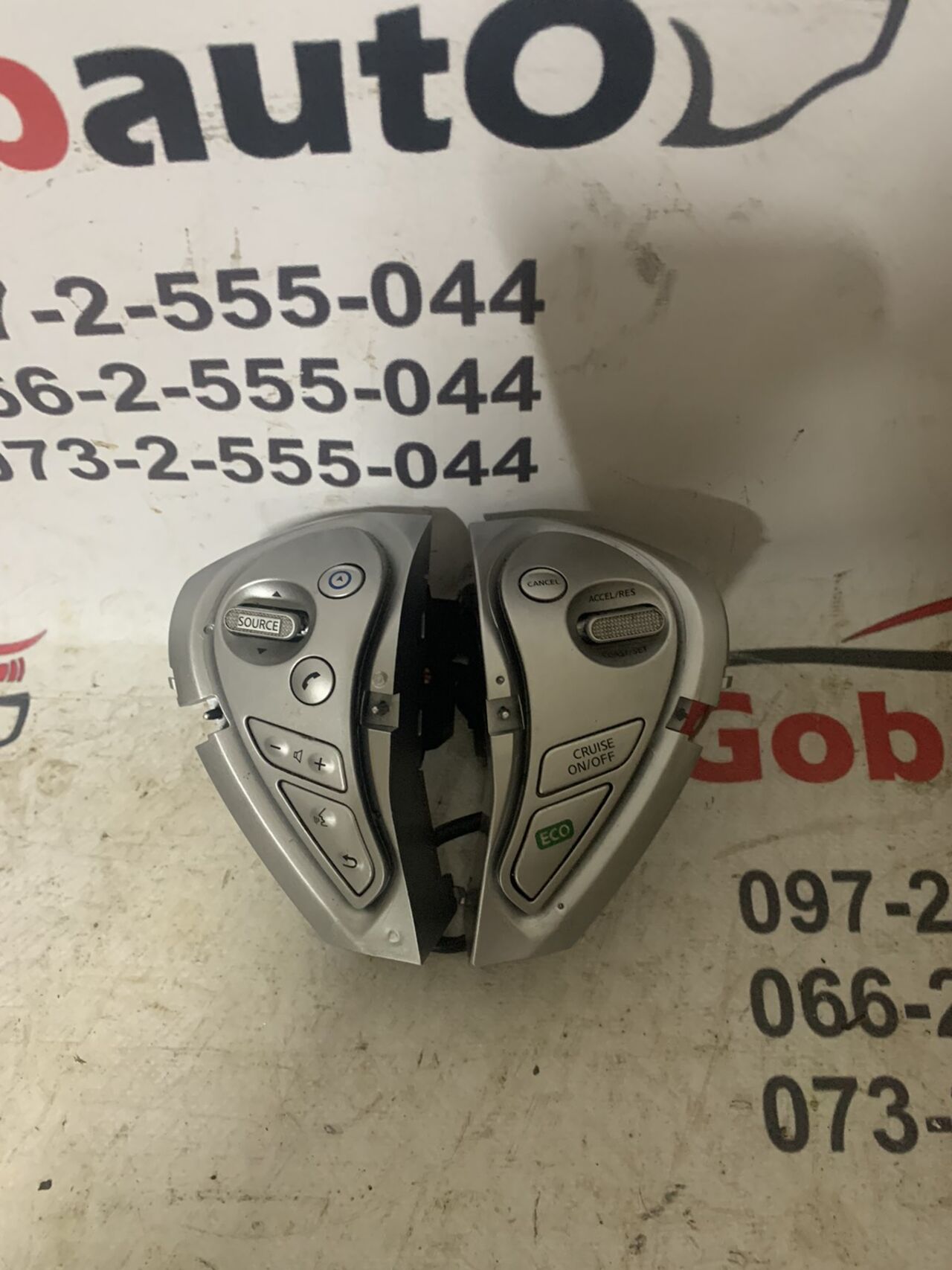 Б/У Кнопки управління на подушці NISSAN LEAF 25550-3NA0A