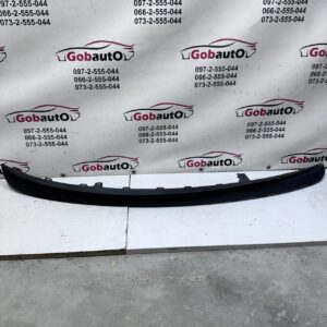 Б/У Накладка заднього бампера нижня