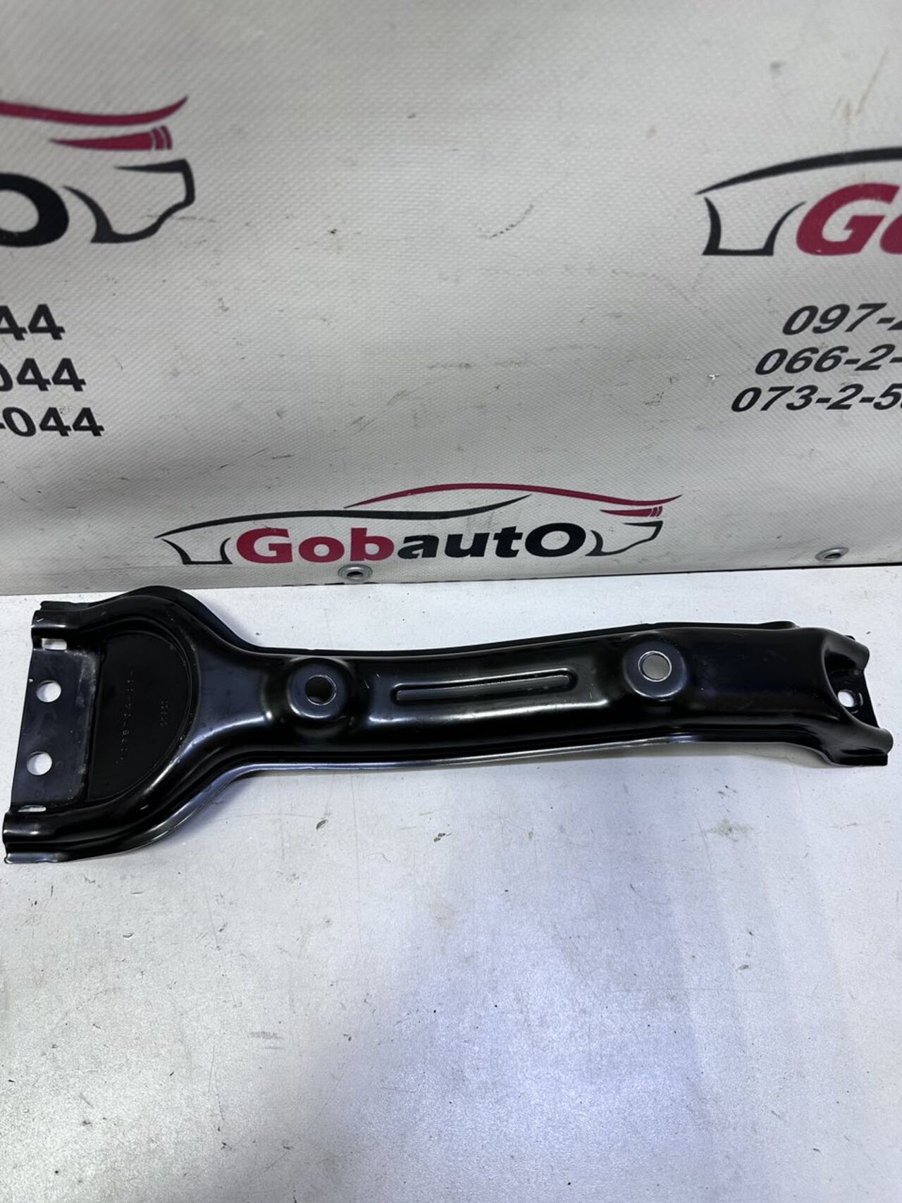 Б/У Кронштейн 2-го ряду сидінь внутрішній TESLA MODEL 3 1098704-00-D