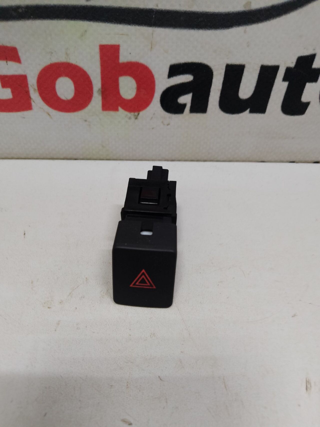 Б/У Кнопка аварійної сигналізації NISSAN QASHQAI J11 М114 252904BA0A