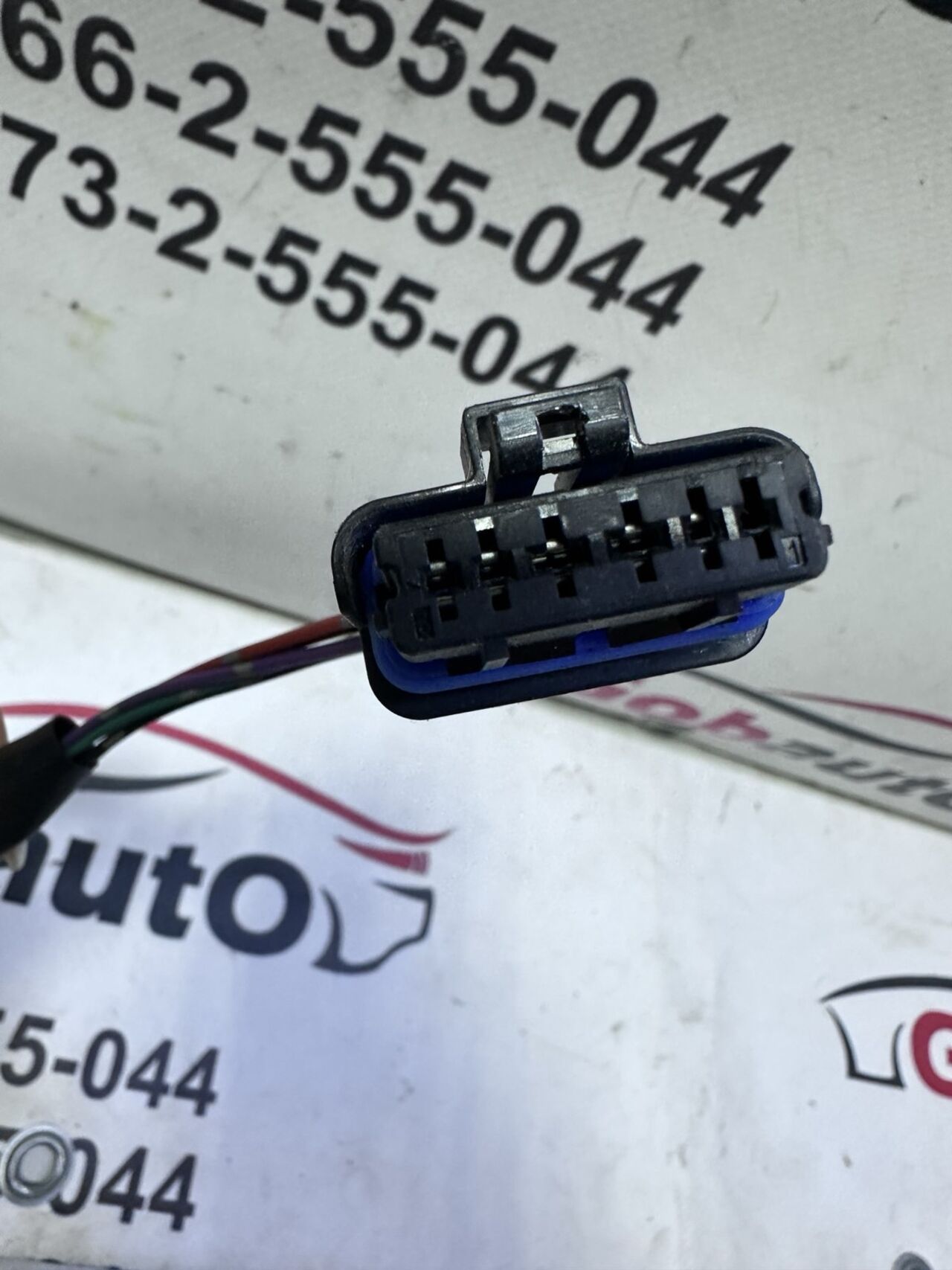 Б/У Фішка проводки дверного замка на 5 пінів NISSAN JUKE 4751